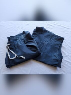 XL/T Dark Harbor FIGS Set Rafaela Top Kade Cargo Pants RARE Retired Color